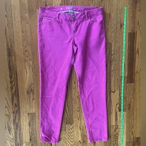 CELEBRITY PINK JEANS